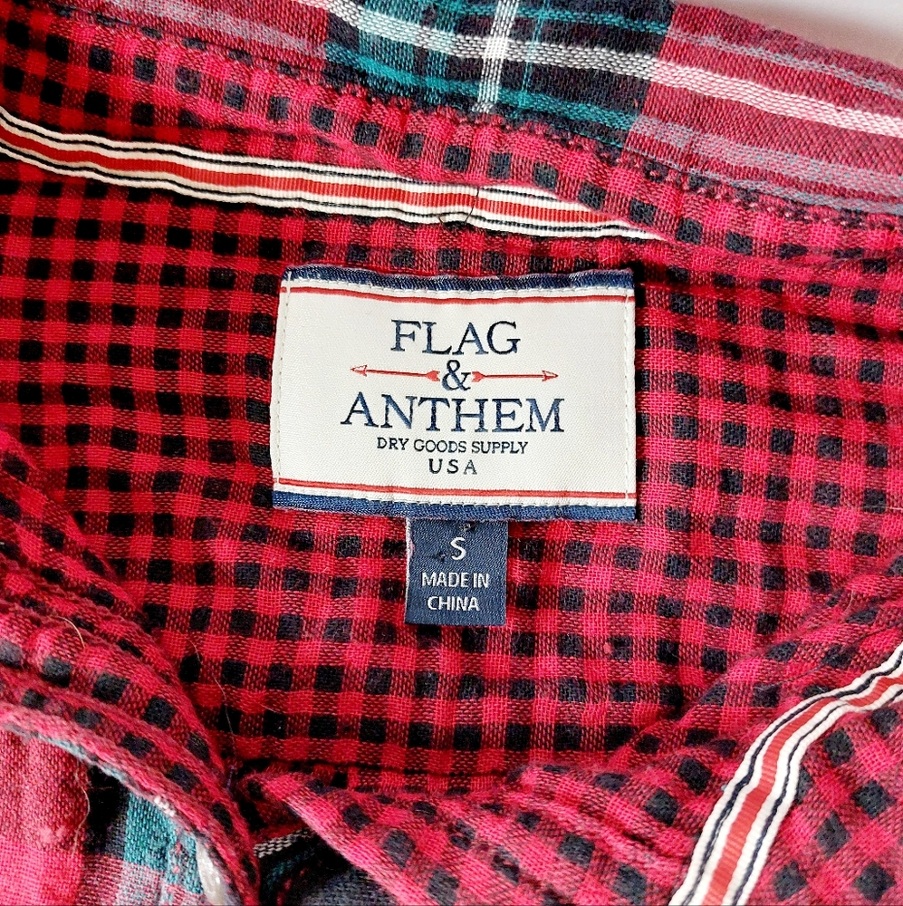 Red & Green Christmas Plaid Button Up size small Flag & Anthem - Picture 3 of 6